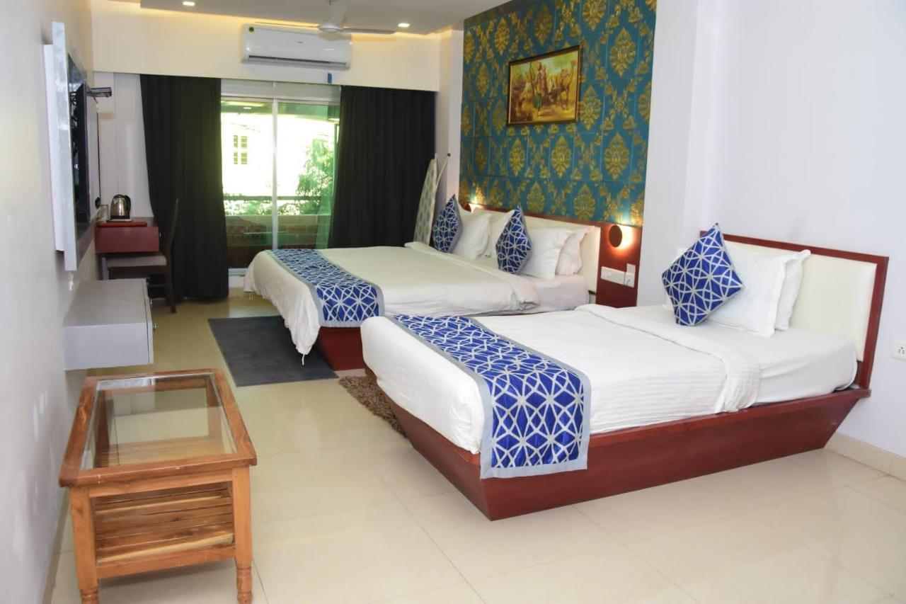 Hotel Shiv International Bhachau Екстер'єр фото
